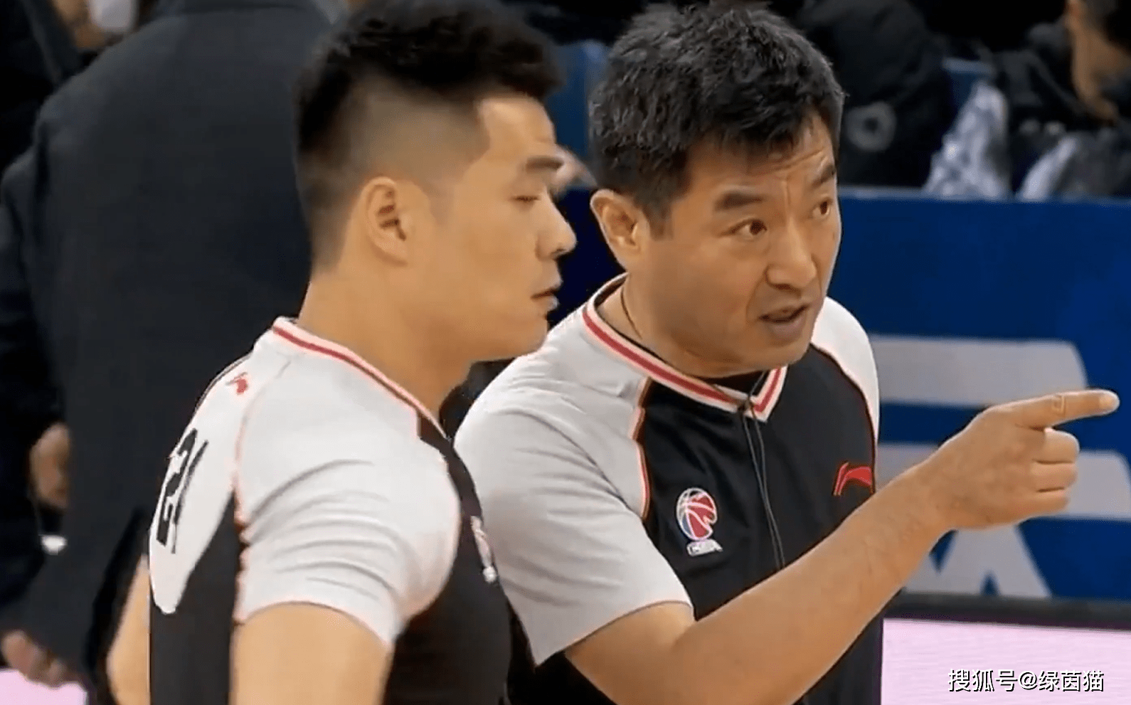 关于赛地聚焦：CBA常规赛加时末段热度飙升，那不勒斯战术微调，引发热议，资深球员宣示担当的信息